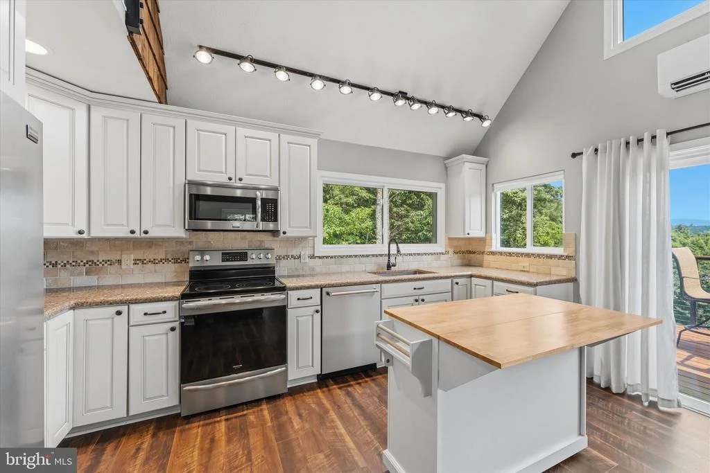 Photo of 1311 HEPNER ROAD