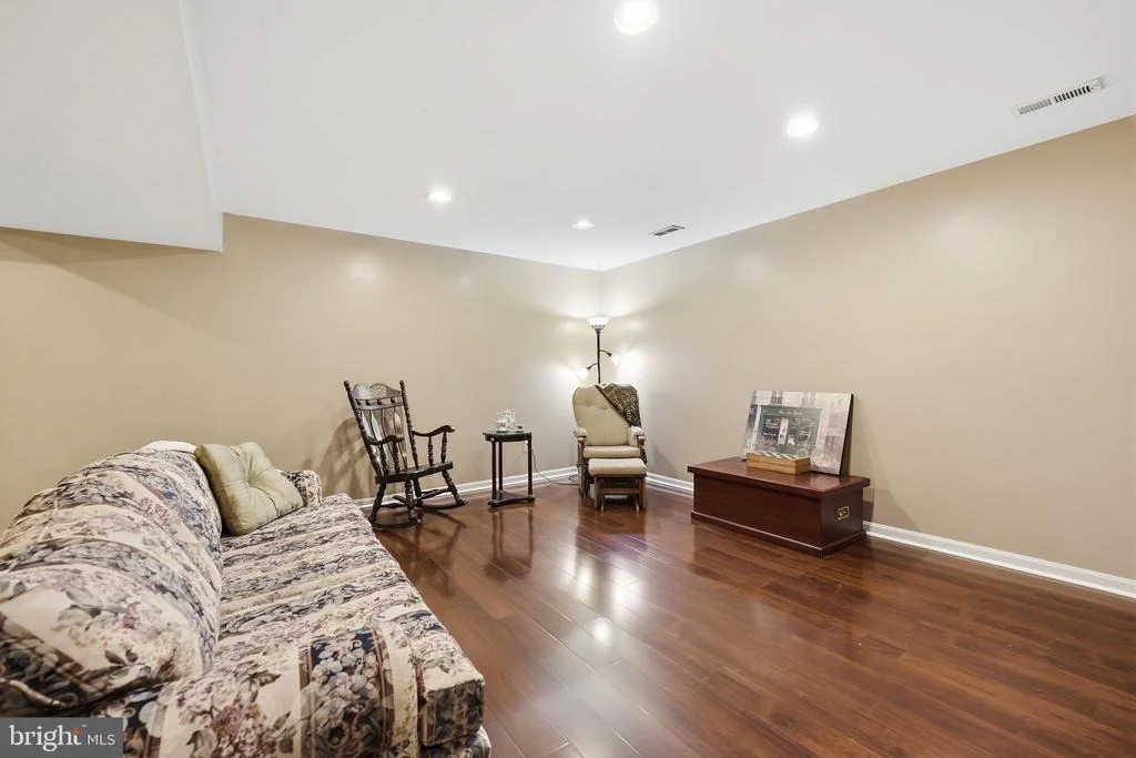 Photo of 7864 MEADOWGATE DRIVE