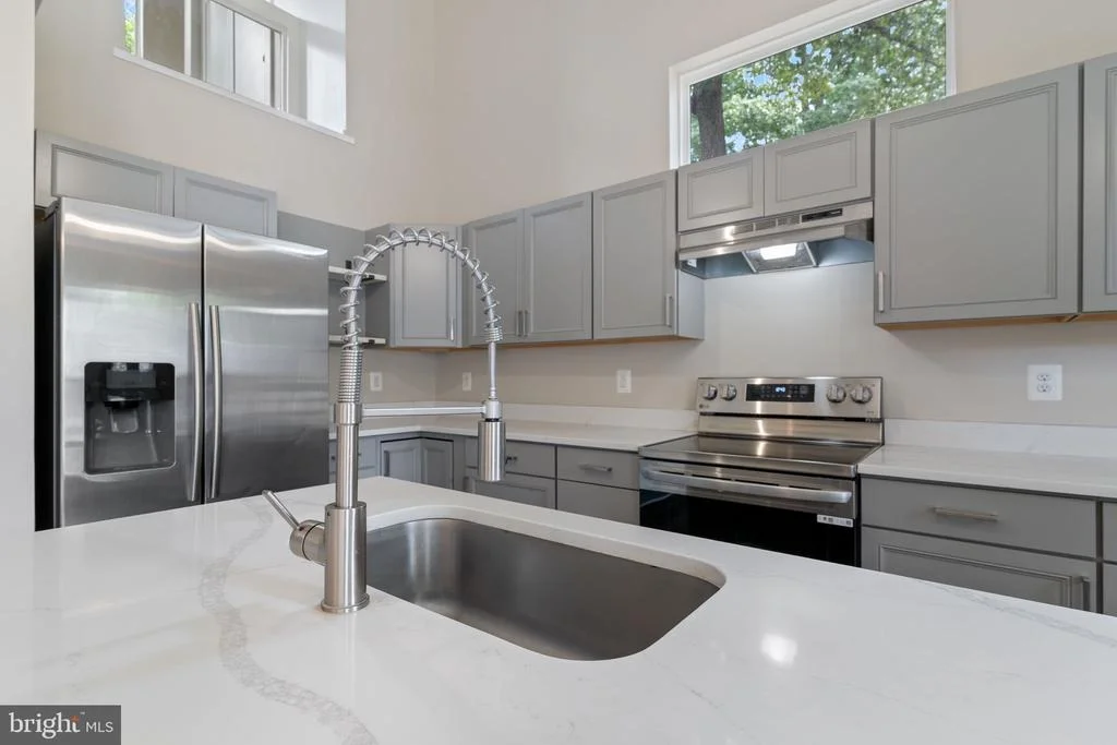 Photo of 508 SKYVIEW DRIVE
