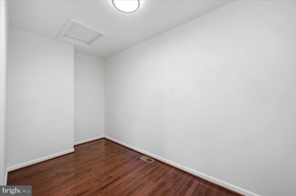 Photo of 95 BELMEADE WAY
