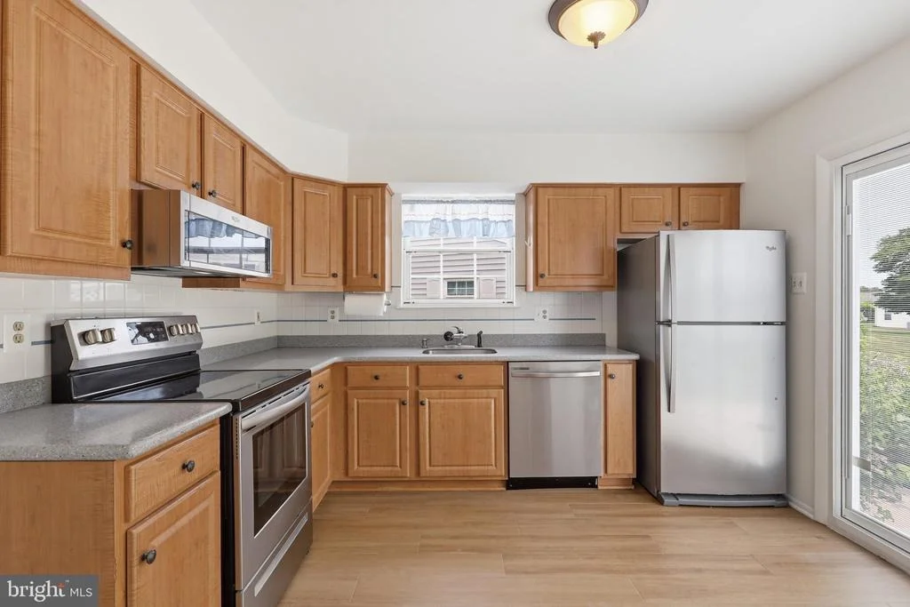 Photo of 5661 CRABAPPLE DRIVE
