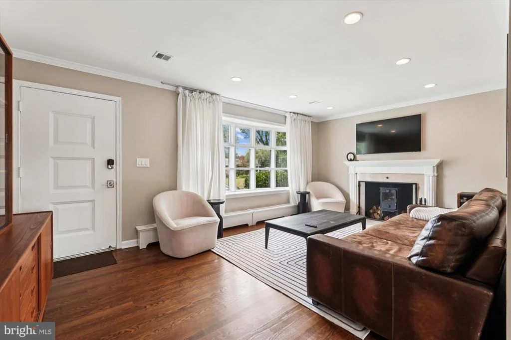 Photo of 15003 LEAR LANE