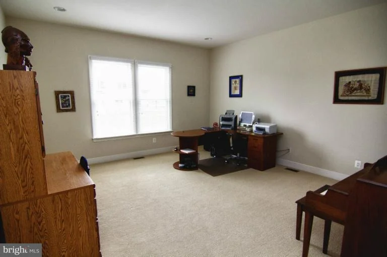 Photo of 21900 PROVIDENCE FORGE DRIVE