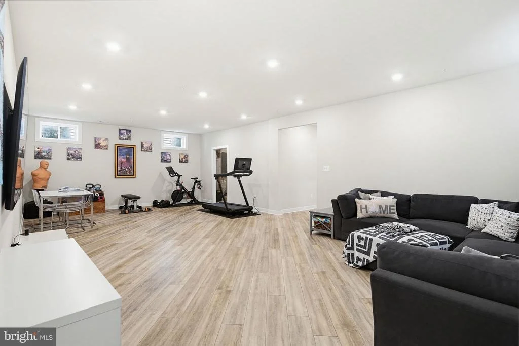 Photo of 8693 SATINWOOD DRIVE