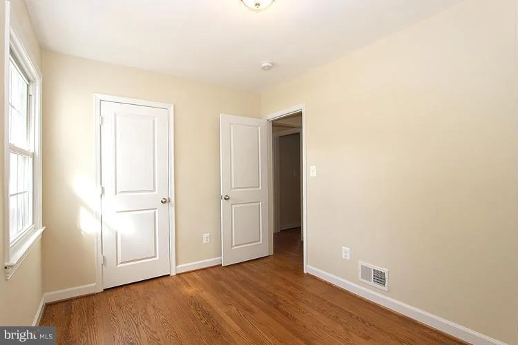 Photo of 10701 GLENHAVEN DRIVE