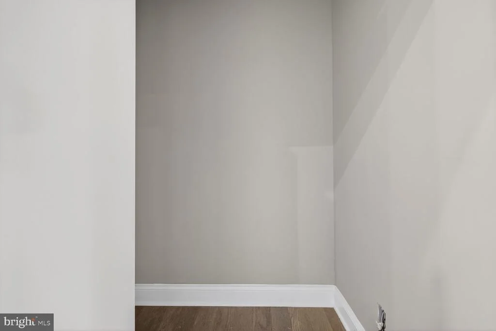 Photo of 401 LINDEN AVENUE