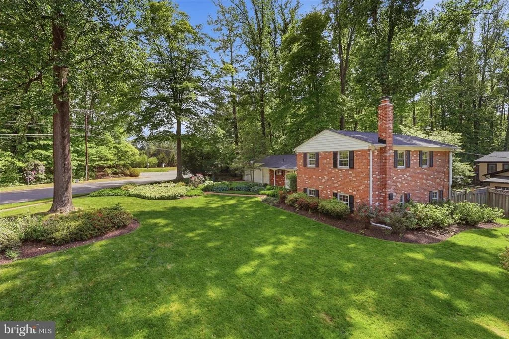 Photo of 4701 RED FOX DRIVE