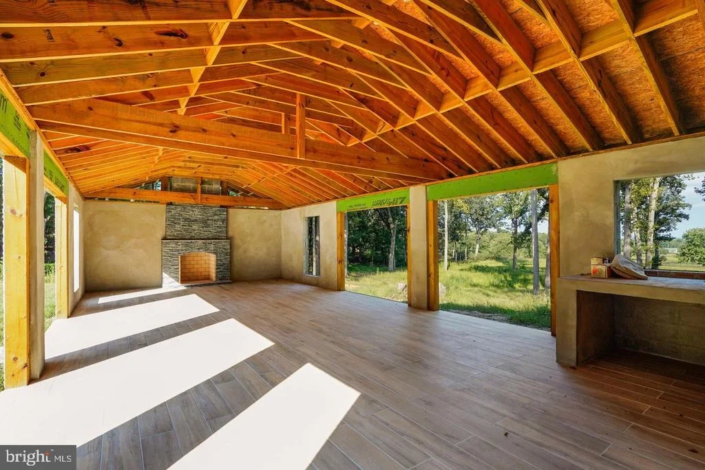 Photo of 2299 MOUNTAIN ROAD