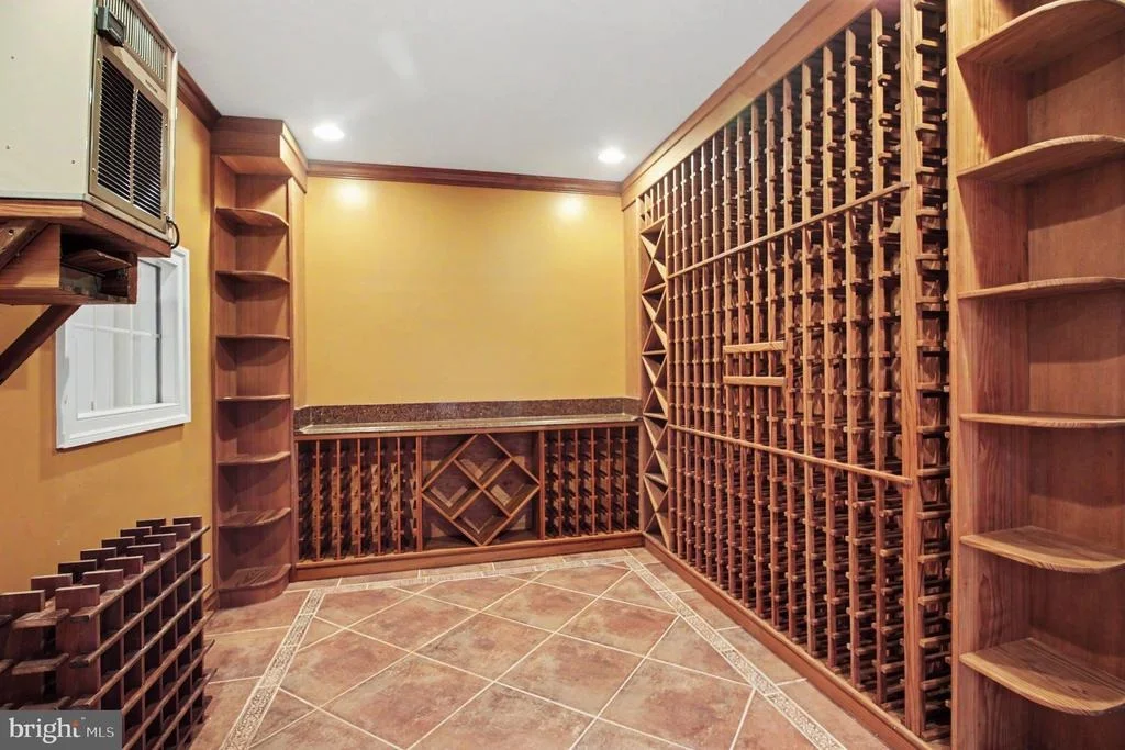 Photo of 5985 SAINT CATHERINES LANE