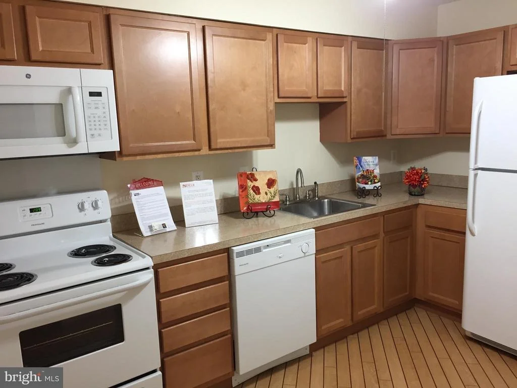 Photo of Unit 3115 at 15115 INTERLACHEN DRIVE