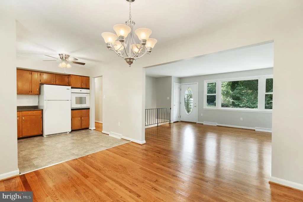 Photo of 12403 LYTTON AVENUE