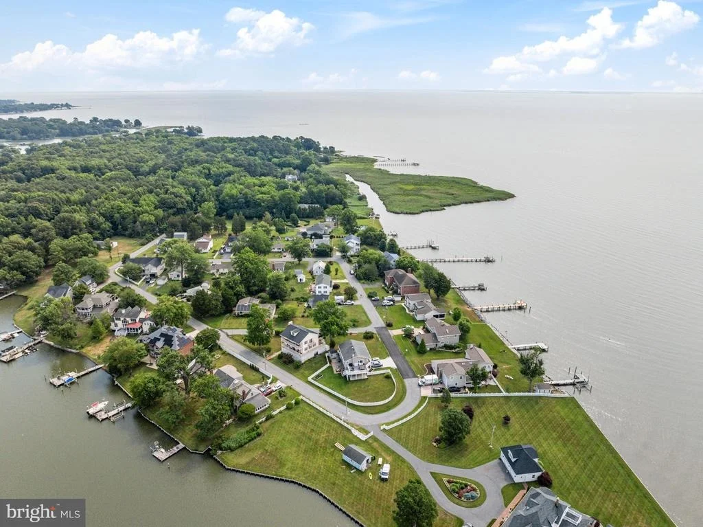 Photo of 812 BAY VIEW DRIVE