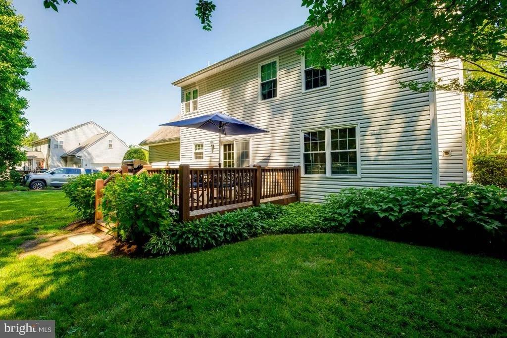 Photo of 4062 LOMAR DRIVE