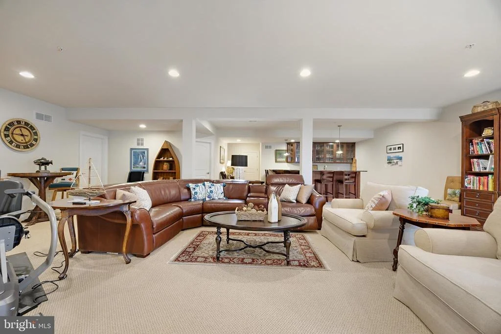 Photo of 2926 LEVEE DRIVE