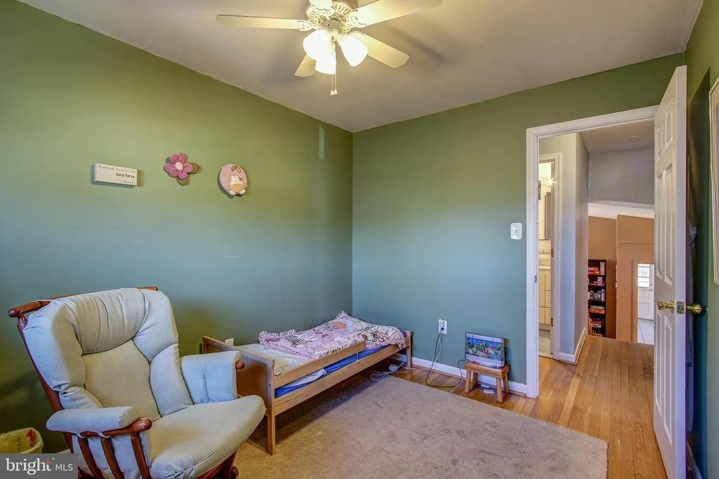 Photo of 906 LAMBERTON DRIVE