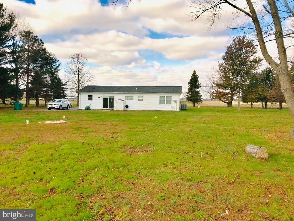Photo of 418 SILVER LEAF LANE