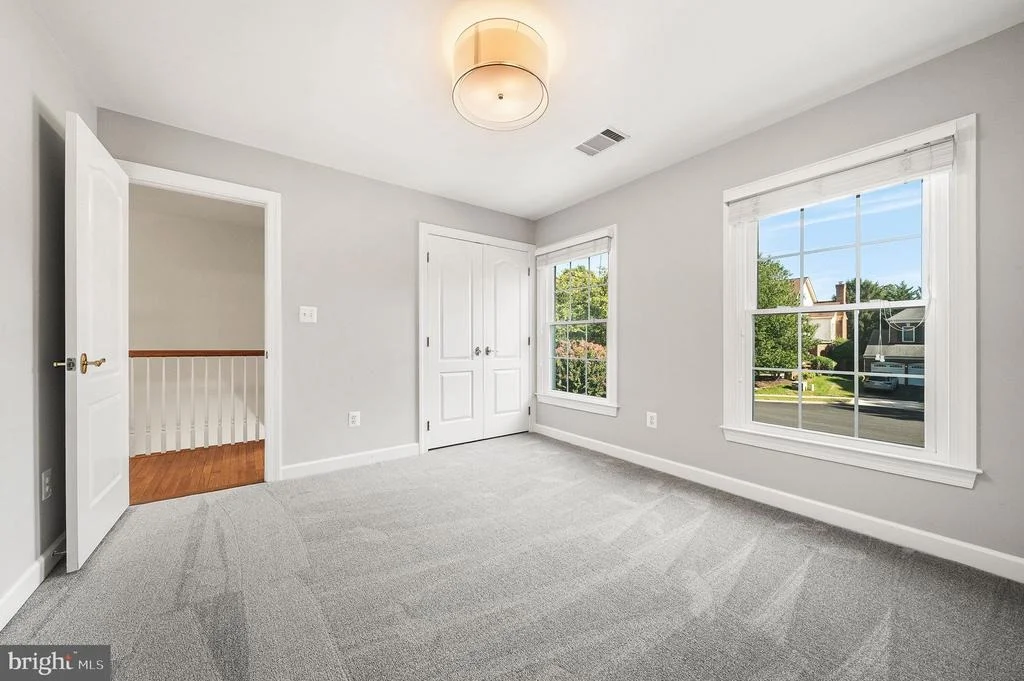 Photo of 9828 FOX REST LANE