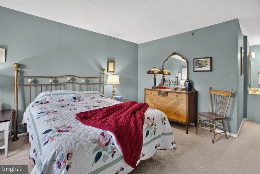 Photo of Unit 3612 at 15115 INTERLACHEN DRIVE