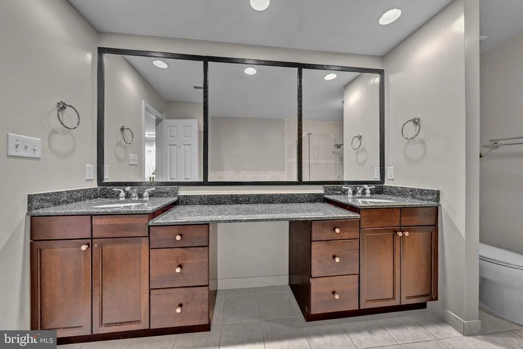 Photo of 1077 SPRING HILL ROAD