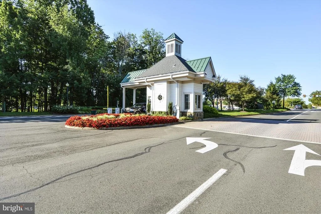 Photo of 6953 WALNUT HILL DRIVE