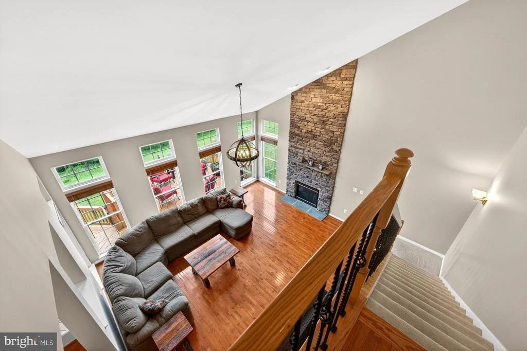 Photo of 8 N POINTE TERRACE