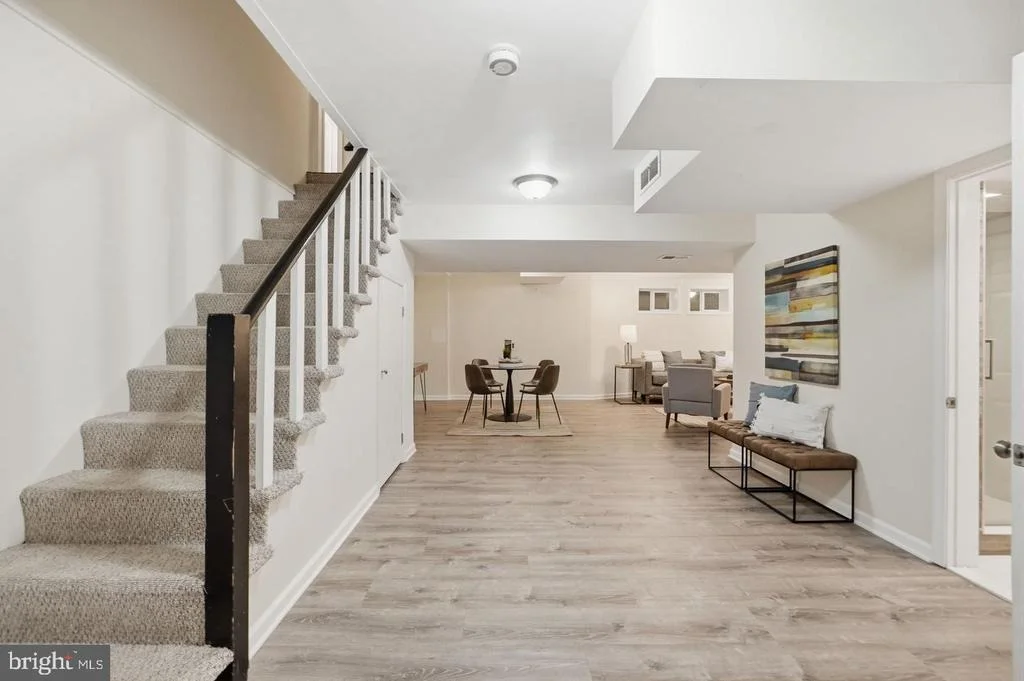 Photo of 5910 OVERLEA ROAD