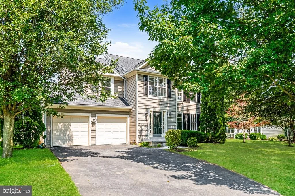 Photo of 17292 MAGIC MOUNTAIN DRIVE