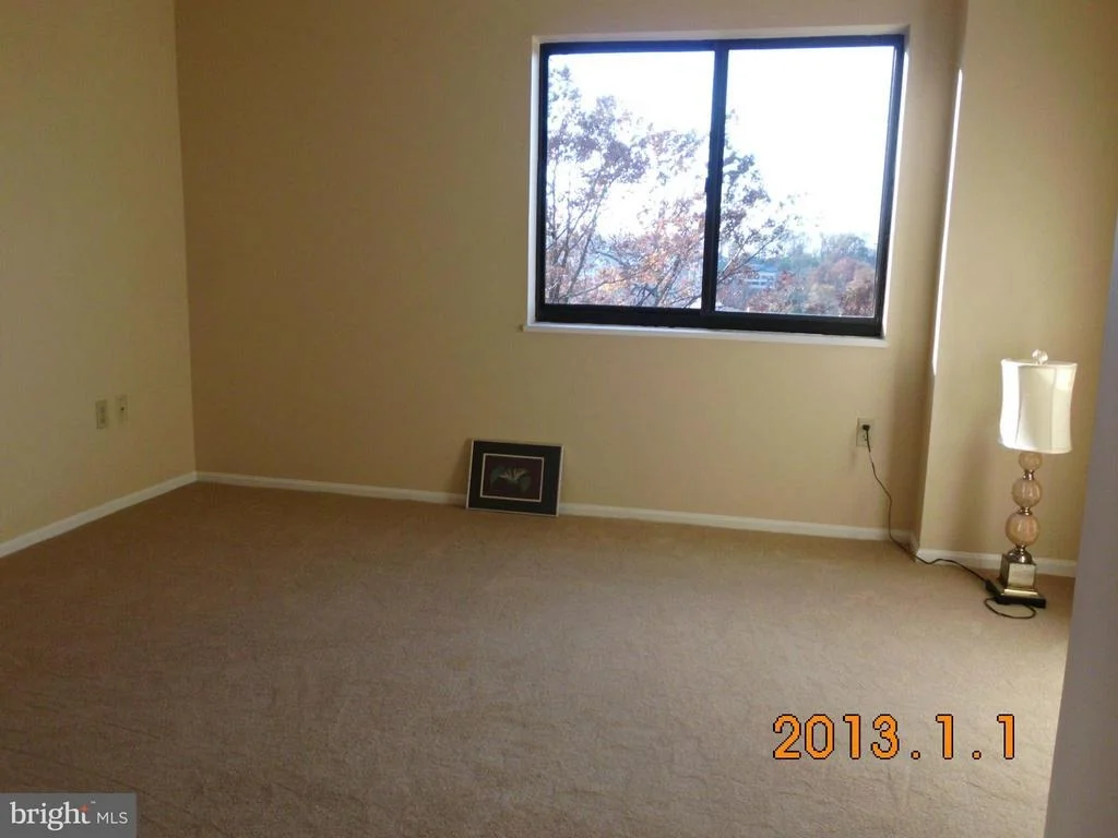 Photo of Unit 1818 at 15101 INTERLACHEN DRIVE