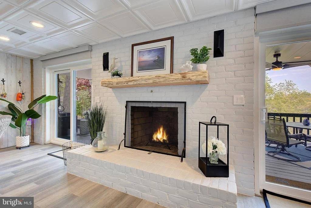 Photo of 1164 OAK VIEW DRIVE