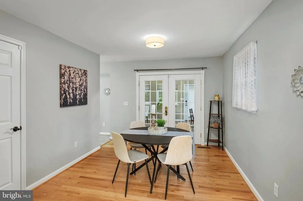 Photo of 1523 MANOR VIEW ROAD