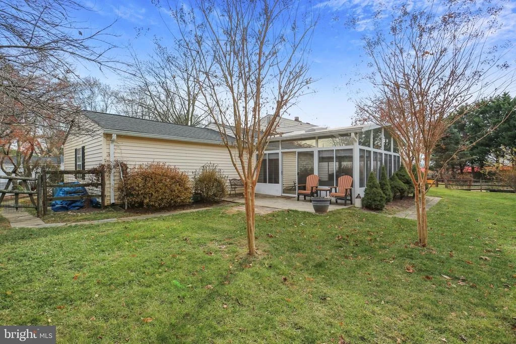Photo of 9109 ROUNDLEAF WAY