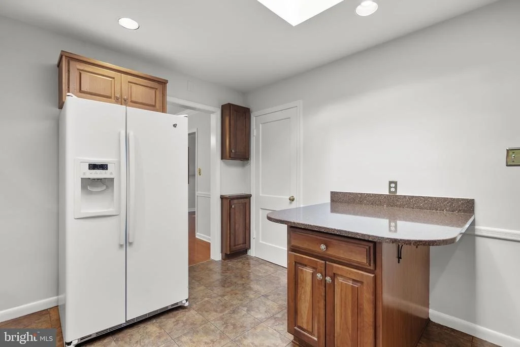 Photo of 9807 MERWOOD LANE