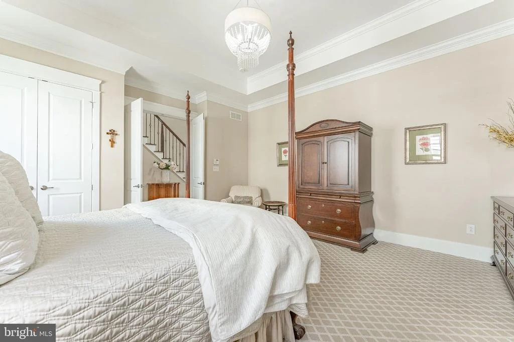 Photo of 305 QUIGLEY DRIVE