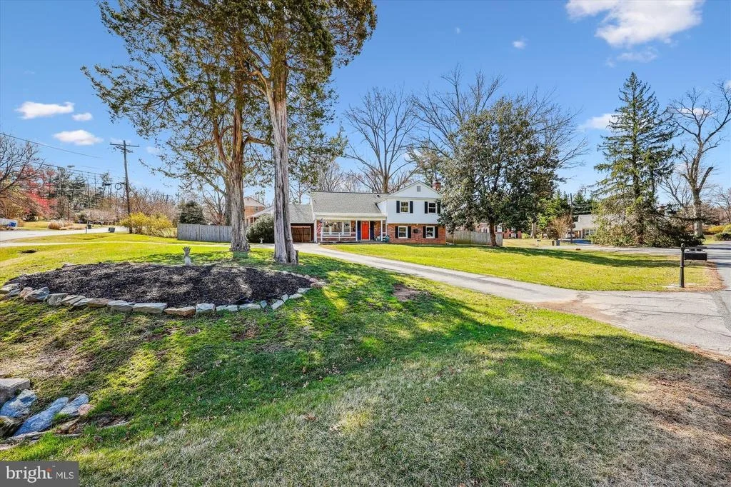 Photo of 2 LOCKSLEY COURT