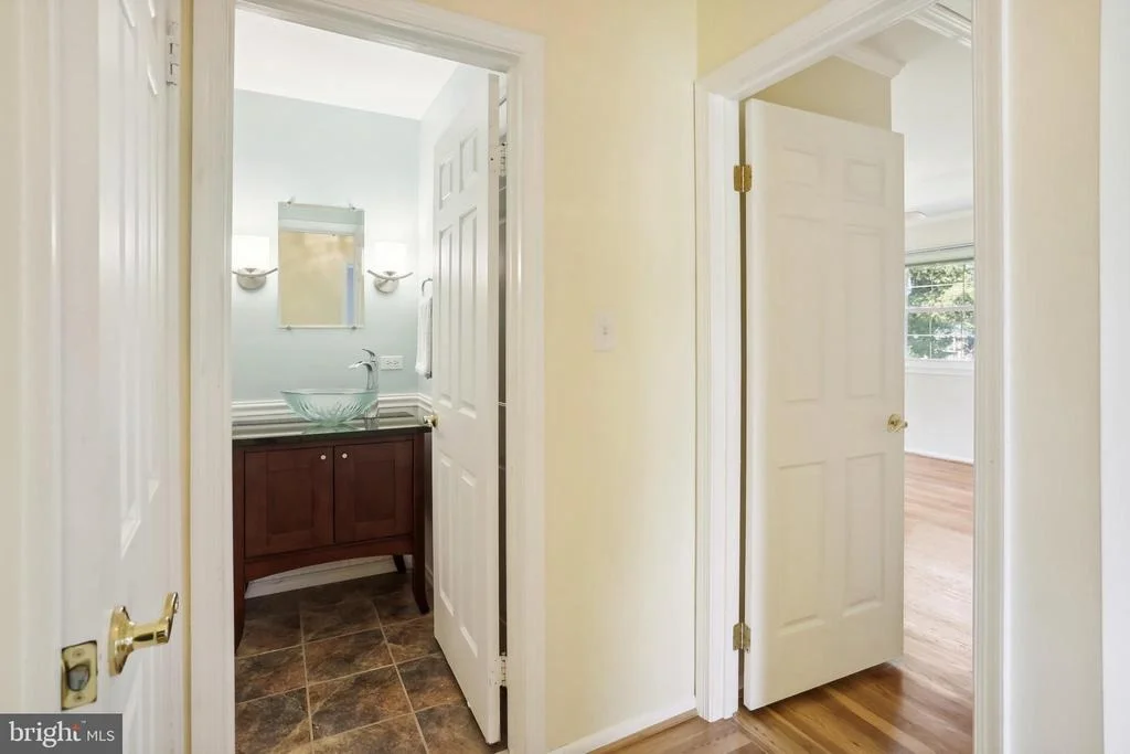 Photo of 4001 BARNSLEY LANE
