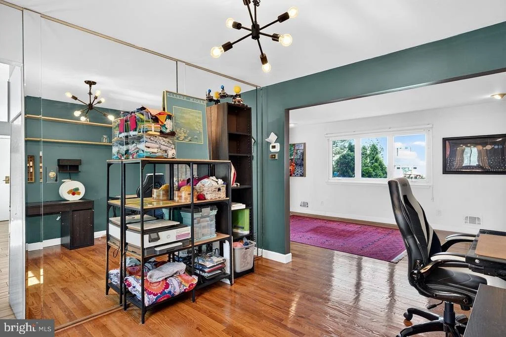 Photo of 717 DORIS TERRACE