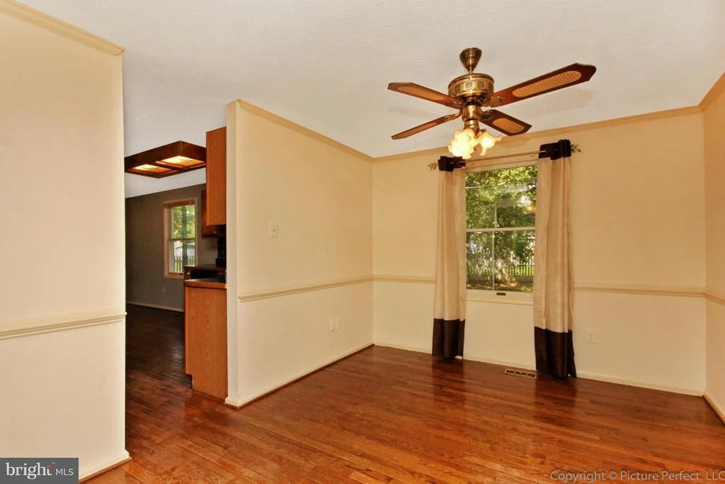 Photo of 577 BINFORD COURT