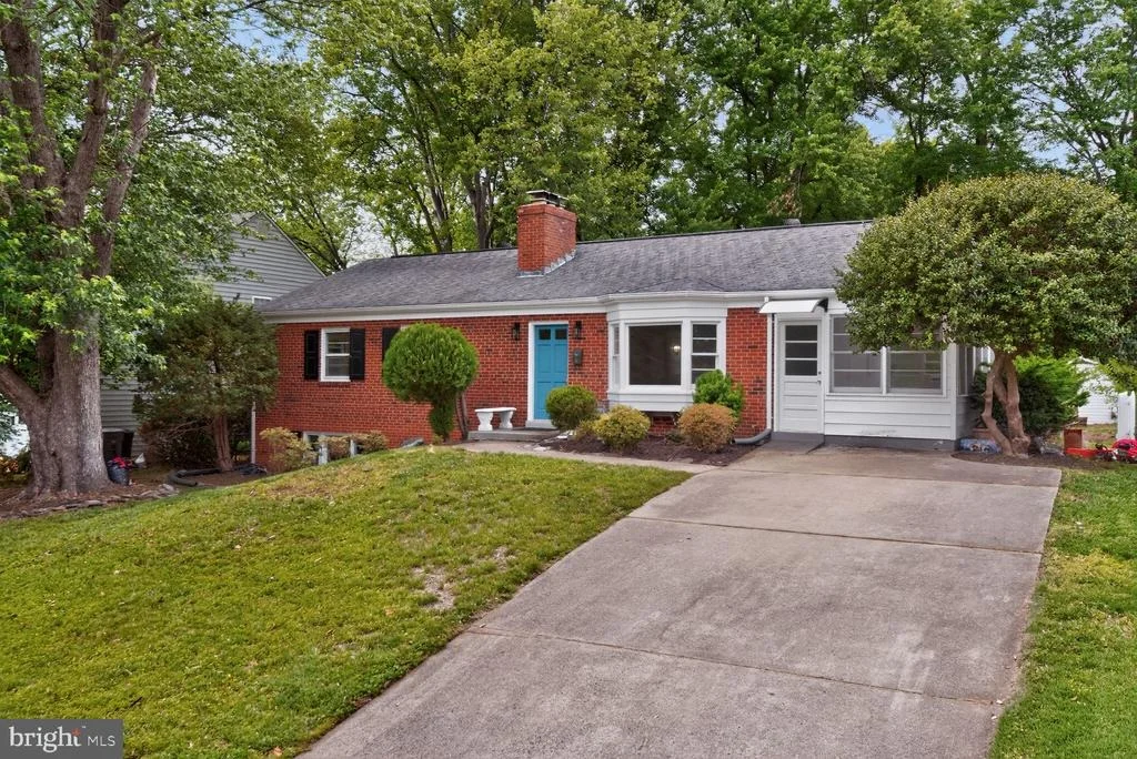 Photo of 6530 FAIRLAWN DRIVE