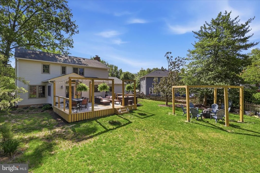 Photo of 8604 RIVERSIDE ROAD