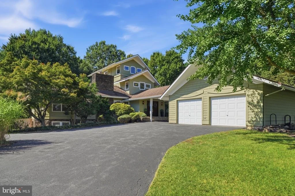 Photo of 6303 WINPENNY DRIVE