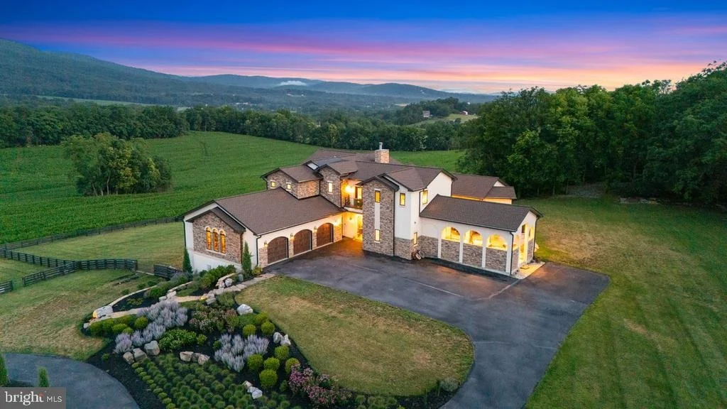 Photo of 10110 EASTERDAY COURT