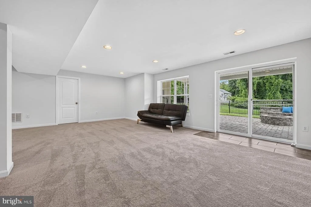 Photo of 810 MORAN DRIVE