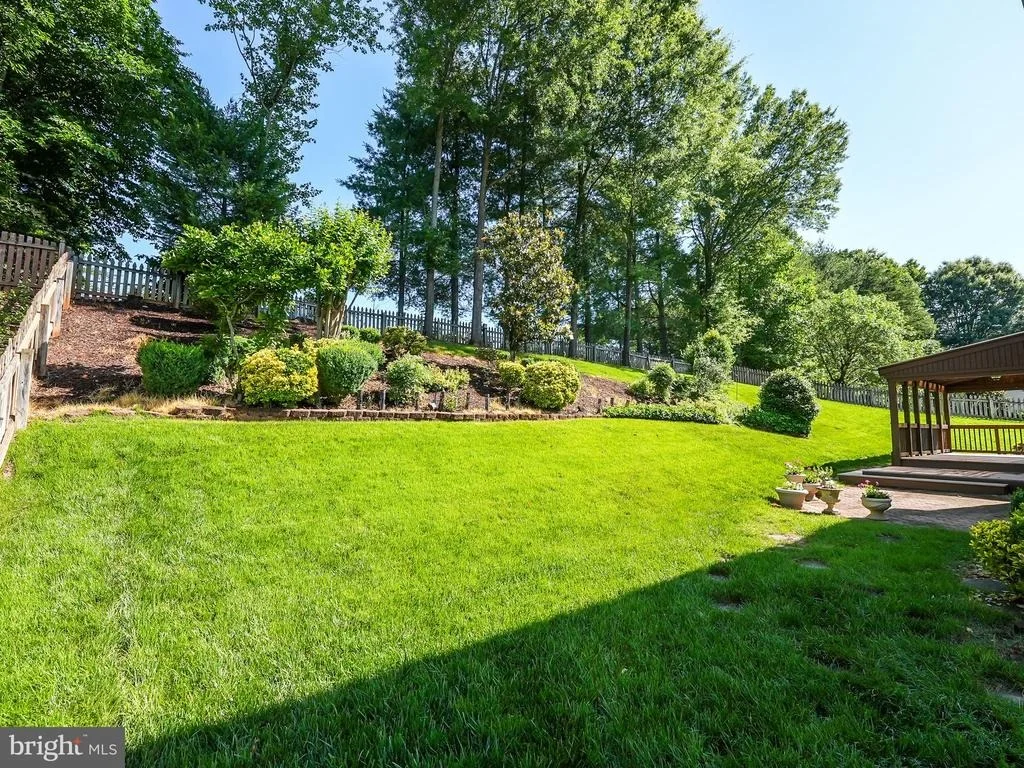 Photo of 14 CHRISTOPHER WAY