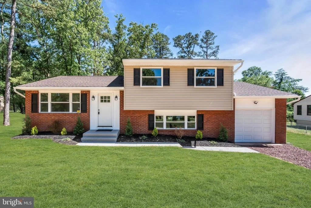 Photo of 143 OAK PINES BOULEVARD