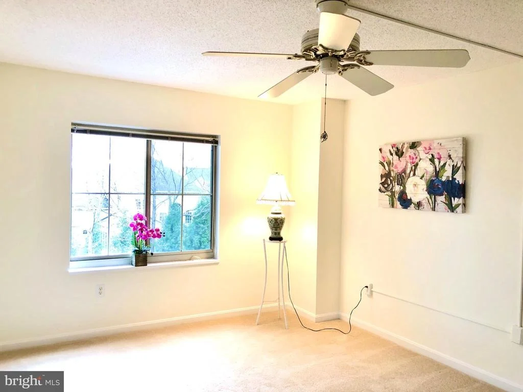 Photo of Unit 403 at 14809 PENNFIELD CIRCLE