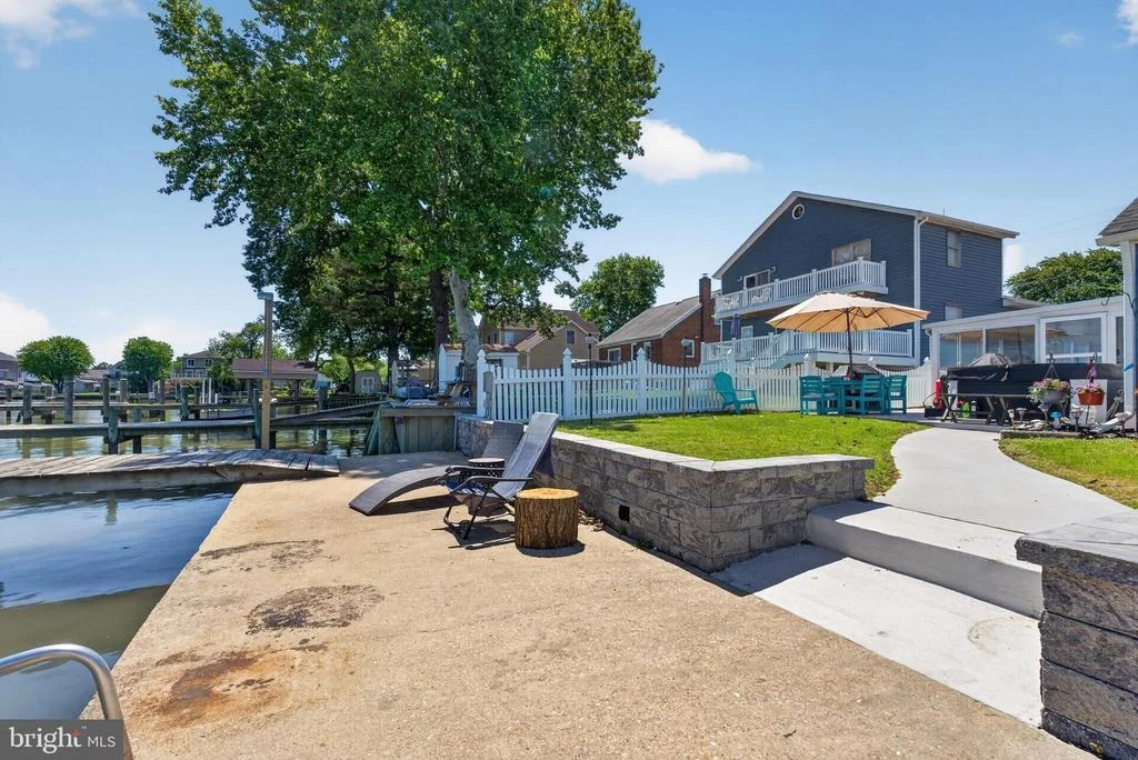 Photo of 6704 RIVER DRIVE ROAD