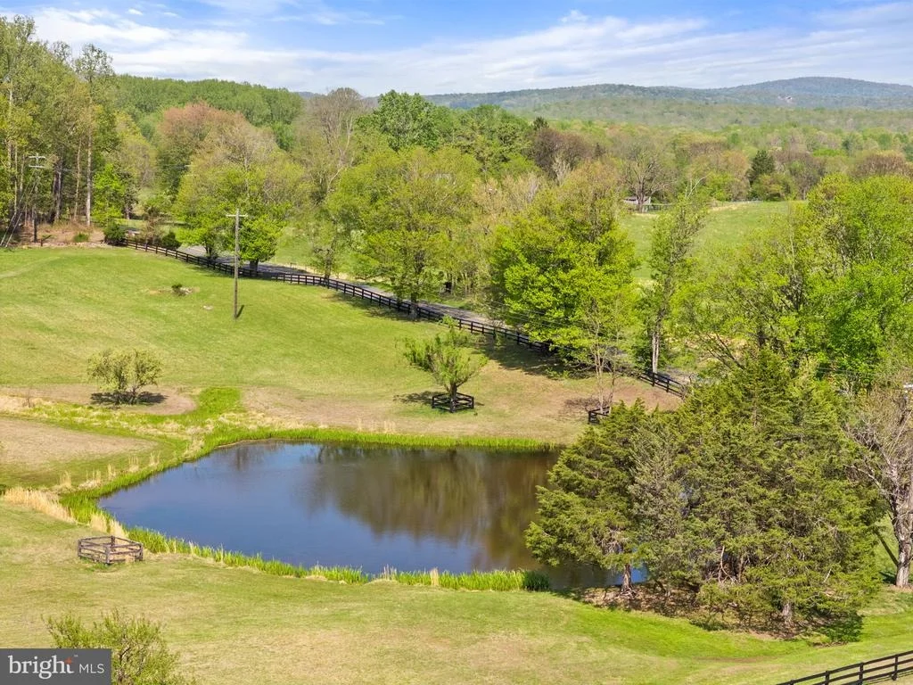 Photo of 6370 & 6378 JOHN BARTON PAYNE ROAD