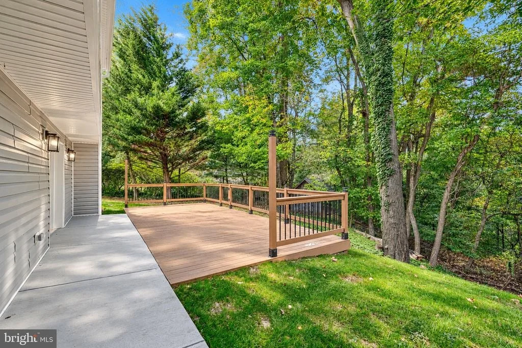 Photo of 1017 ROXLEIGH ROAD