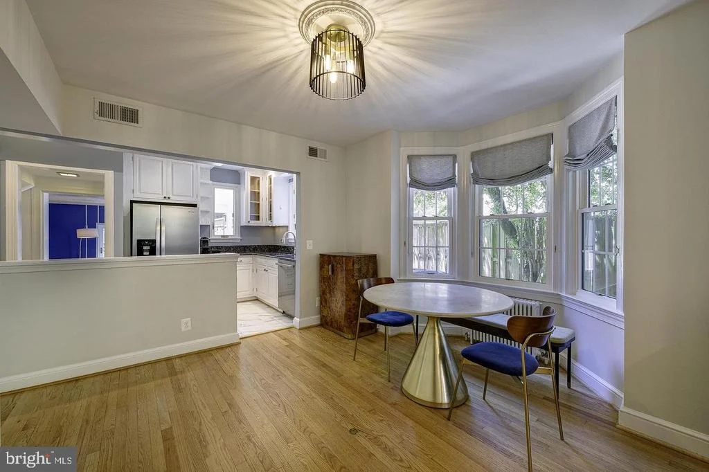 Photo of 3905 LAIRD PLACE