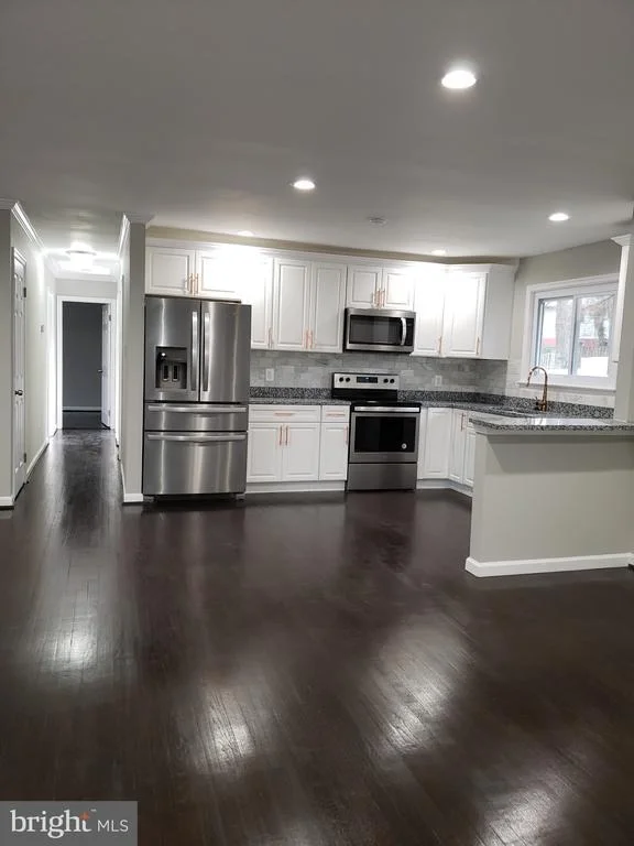 Photo of 12814 PINE TREE LANE